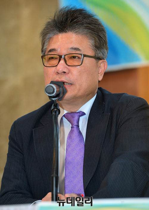 ▲ 인사말 하는 김용삼 전 월간조선 편집장 ⓒ 뉴데일리 공준표