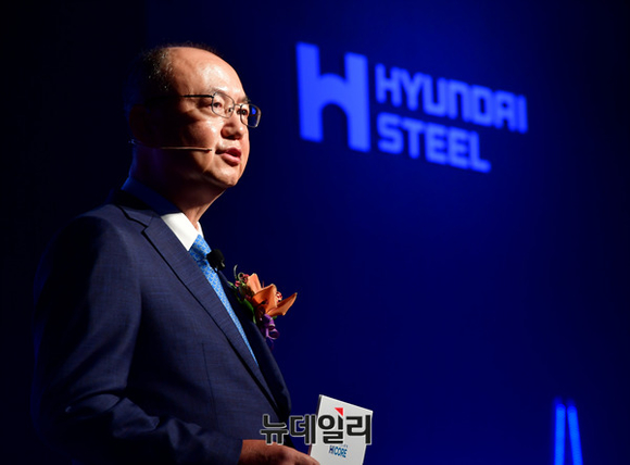 ▲ 1일 서울 양재 더케이호텔에서 열린 'H CORE'런칭 행사에서 우유철 부회장이 'H CORE'를 소개하고 있다.ⓒ뉴데일리 정상윤 기자