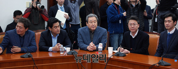 ▲ 바른정당 의원총회. ⓒ뉴데일리 이기륭 기자