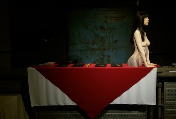 ▲ 이보름 '인어시식회'(2017) 가변설치.