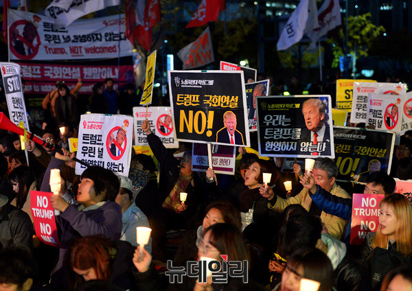 ▲ 'No 트럼프 공동행동'은 오후 7시 서울 광화문광장에서 반미 집회를 개최했다.  ⓒ뉴데일리 공준표 기자