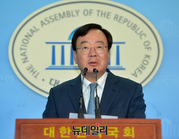 ▲ 강효상 자유한국당 대변인. ⓒ뉴데일리 공준표 기자