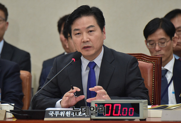 ▲ 홍종학 중소벤처기업부 장관 후보자. ⓒ뉴데일리 이종현 기자