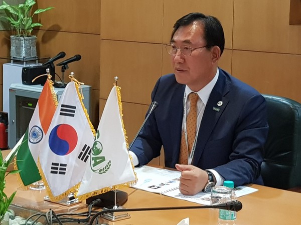▲ 나용찬 괴산군수가 인도에서 열린 제19차 세계유기농대회 FTF에서 발표하고 있다.ⓒ괴산군