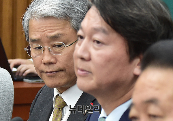 ▲ 안철수 국민의당 대표가 9일 오전 국회에서 열린 의원총회에 참석해 모두발언을 하고 있다. ⓒ뉴데일리 DB