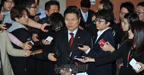 자유한국당 홍문종 의원. ⓒ뉴데일리 이종현 기자