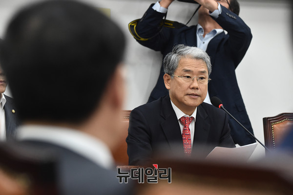 ▲ 김동철 국민의당 원내대표가 모두발언을 하고 있다. ⓒ뉴데일리 DB