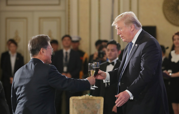 ▲ 문재인 대통령(왼쪽)과 도널드 트럼프 미국 대통령. ⓒ뉴시스