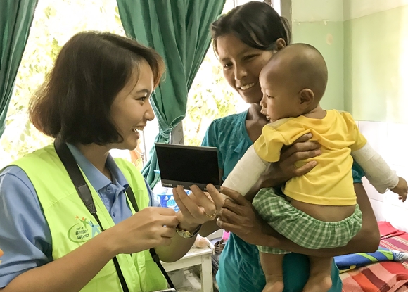 ▲ 포스코대우는 11월 26일부터 12월 2일까지 미얀마에서 안면기형 어린이를 위한 의료봉사를 진행했다. ⓒ포스코대우