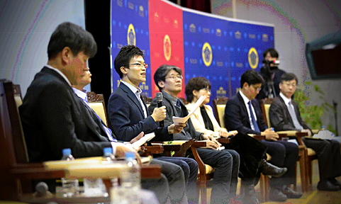 ▲ 지난달 30일 서울 동대문구 경희대학교에서 '경희북토크' 행사가 진행되고 있다. ⓒ경희대