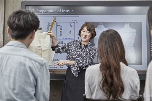 ▲ 서울디지털대학교 패션학과 수업 모습. ⓒ서울디지털대