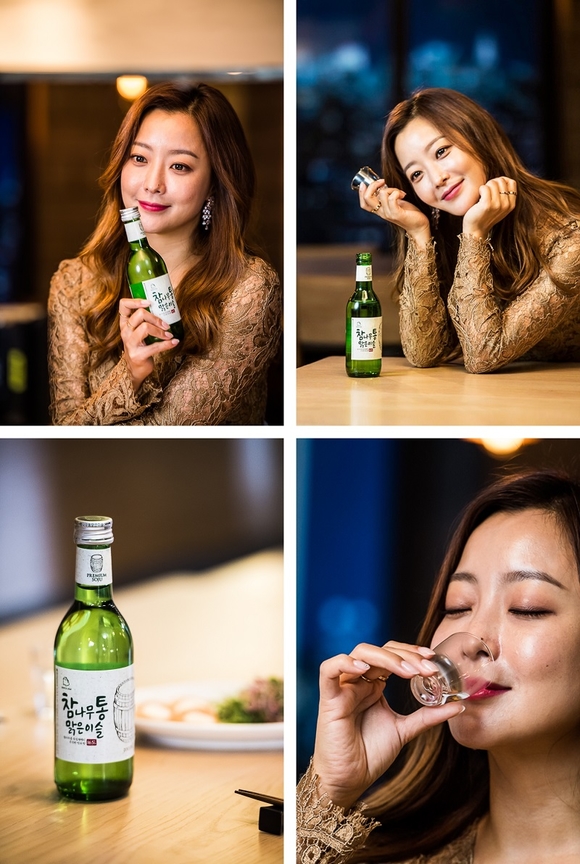 ▲ 참나무통 맑은이슬 모델 김희선. ⓒ하이트진로