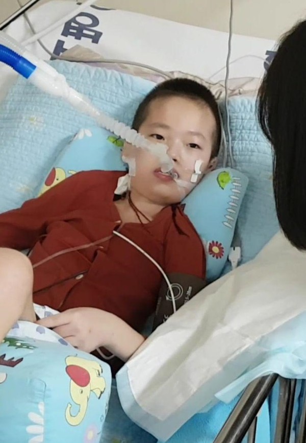 ▲ 하나병원에서 치료 중인 몽골 환우 테물렌.ⓒ청주하나병원