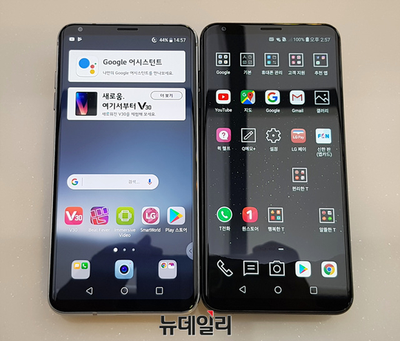 ▲ LG전자의 스마트폰 'V30'(왼쪽)와 'LG 시그니처 에디션'의 모습. 전체적인 디자인면에서는 두 모델간 큰 차이가 없는 것으로 보인다. ⓒ윤진우 기자