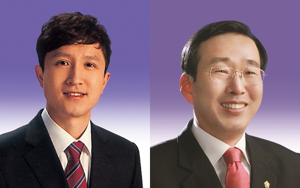 ▲ 우수의정 의정대상을 차지한 김종영(왼쪽) 의원과 박문하 의원.ⓒ경북도의회