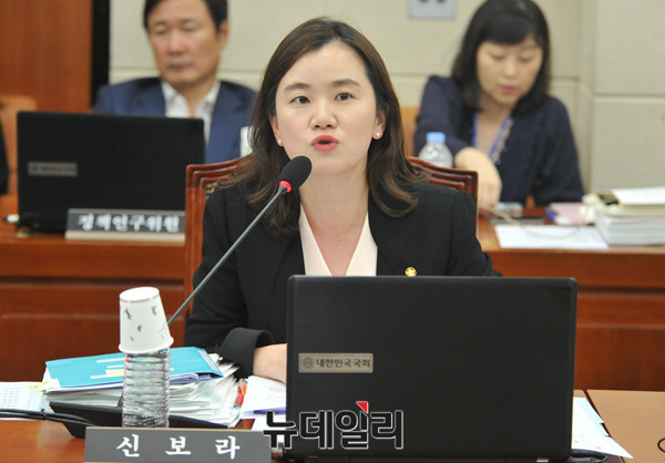 ▲ 자유한국당 신보라 원내대변인. ⓒ뉴데일리 이종현 기자
