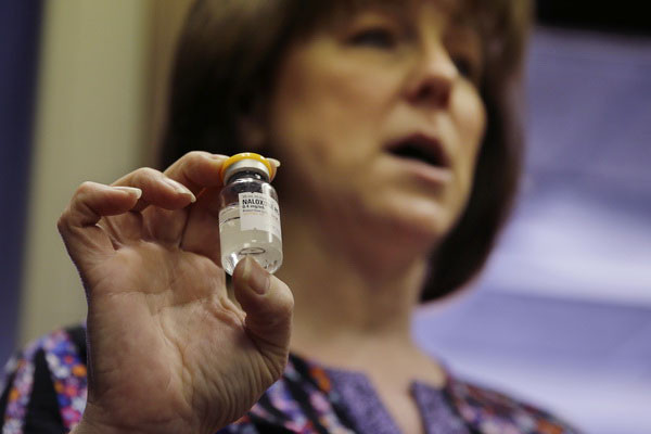▲ 2014년 2월 '헤로인 중독 해독제'인 '날록손'이 대중 앞에 공개된 바 있다. 조만간 마약 중독을 예방하는 백신이 나올 수도 있을 것 같다. ⓒ뉴시스. 무단전재 및 재배포 금지.