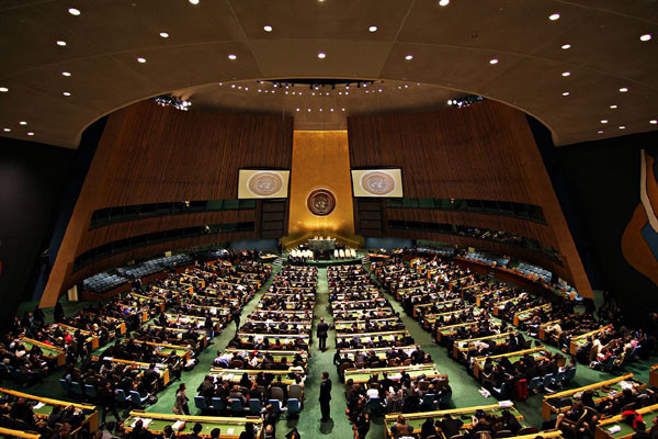 ▲ 美정부가 유엔의 예산낭비와 비효율성을 뜯어고치겠다며 예산을 대폭 삭감하겠다고 밝혔다. 사진은 유엔 총회장. ⓒ위키피디아 공개사진.