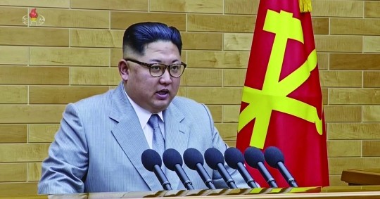 ▲ 김정은 북한 노동당 위원장이 1일 오전 9시 30분께 (평양시 기준 9시) 노동당 중앙위원회 청사에서 신년사를 발표하고 있다. ⓒ조선중앙TV