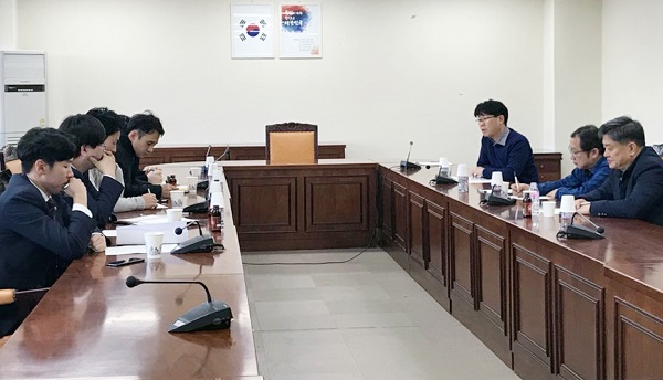 ▲ 충북대학교 교수회가 10일 총장선출을 위한 교수, 직원, 학생 대표 간 협의를 시작했다.ⓒ충북대