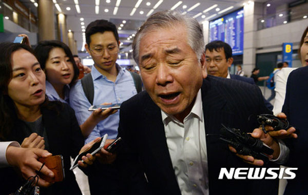 ▲ 전직 외교관들이 10일 성명을 내고 