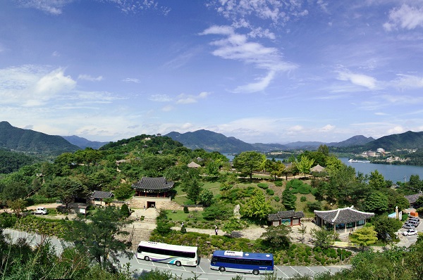 ▲ 제천 시티투어.(청풍문화재단지)ⓒ제천시