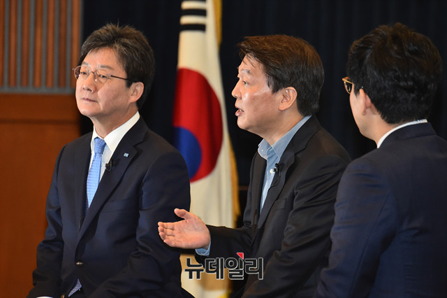 ▲ 바른정당 유승민 대표와 국민의당 안철수 대표. ⓒ뉴데일리 이종현 기자