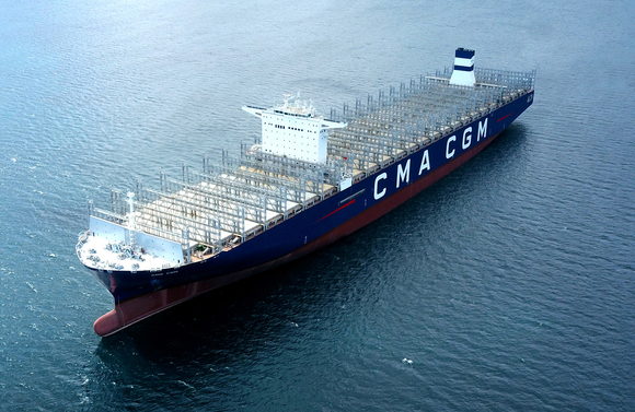 ▲ 2만1000TEU급 컨테이너선.ⓒ한진중공업