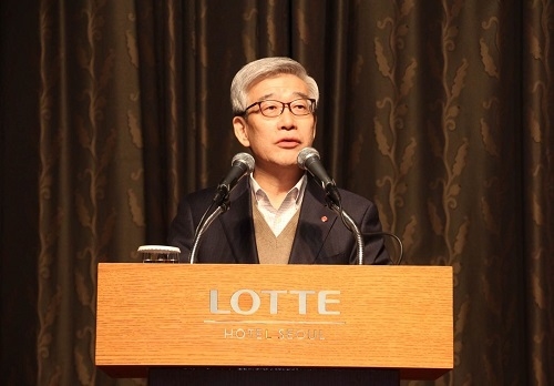 ▲ 송용덕 부회장이 롯데건설 경영전략회의에 참석해 격려사를 하고 있다. ⓒ롯데건설