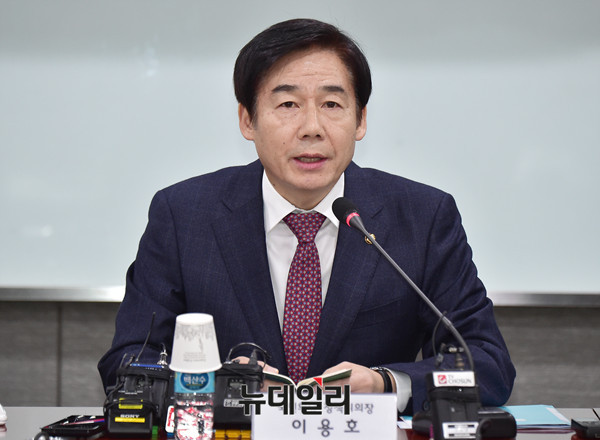 ▲ 국민의당 이용호 정책위의장이 29일 오전 국회 의원회관에서 열린 국민의당-바른정당 정책연대협의체 출범 행사에서 발언을 하고 있다.ⓒ뉴데일리 이종현 기자