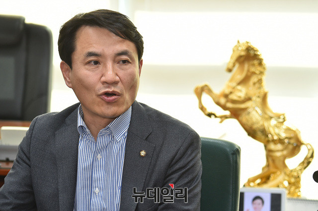 ▲ 자유한국당 김진태 의원. ⓒ뉴데일리 이종현 기자