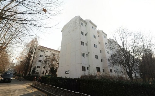 ▲ 오는 3월 분양 예정인 과천주공2단지 전경. ⓒ네이버거리뷰