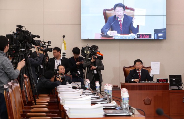 ▲ 앞서 법사위는 6일 전체회의에서도 87건의 법안을 처리하지 못했다. 법안 중에는 어린이 식생활안전관리 특별법 개정안, 직업교육훈련촉진법 개정안, 도로교통법 개정안 등 민생법안이 상당수 포함돼 있다. ⓒ뉴시스