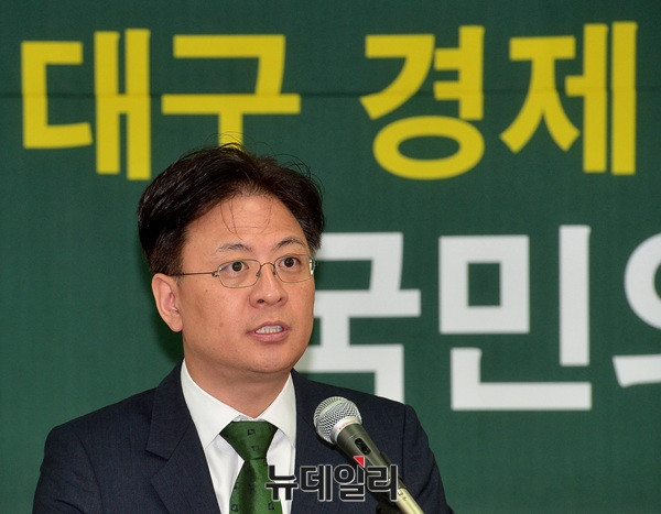 ▲ 장진영 국민의당 최고위원이 15일 오전 대구 동구에 위치한 대구시당에서 열린 현장 최고위원회의에 참석해 발언하고 있다.ⓒ뉴데일리 공준표 기자