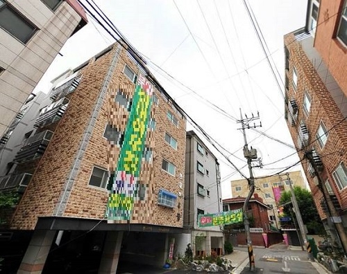 ▲ 분양 현수막이 내걸린 신축빌라 단지촌. ⓒ뉴데일리