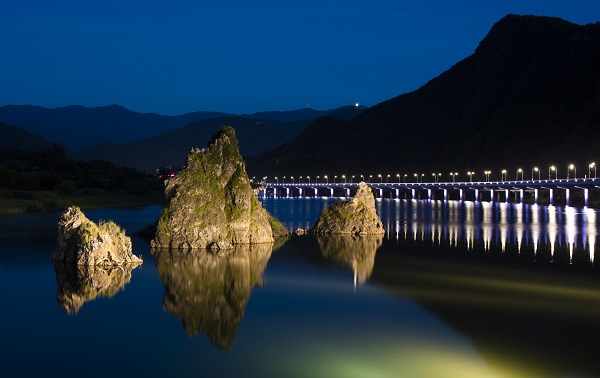 ▲ 도담삼봉 야경.ⓒ단양군