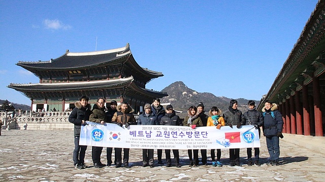 ▲ 영남이공대는 베트남 교원들을 대상으로 연수를 실시해 전공 및 한국어 연수, 산업체 방문, 한국 문화체험 등 다양한 일정을 수행했다.ⓒ영남이공대