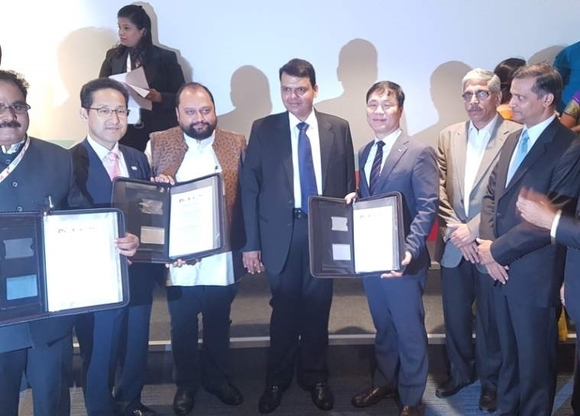 ▲ 낙푸르~뭄바이 고속도로 건설사업 기술·교류 협력 증진을 위한 양해각서(MOU) 체결 장면.ⓒ도로공사