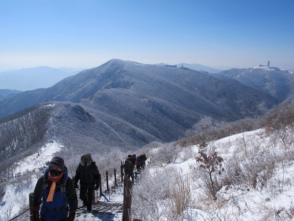 ▲ 지난 주말 소백산 등산객.ⓒ단양군