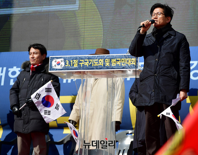 ▲ 1일 서울 종로구 광화문 일대에서 개최된 '3.1절 국가회복 범국민대회'에 참석한 김문수 전 경기도지사.ⓒ뉴데일리 정상윤 기자