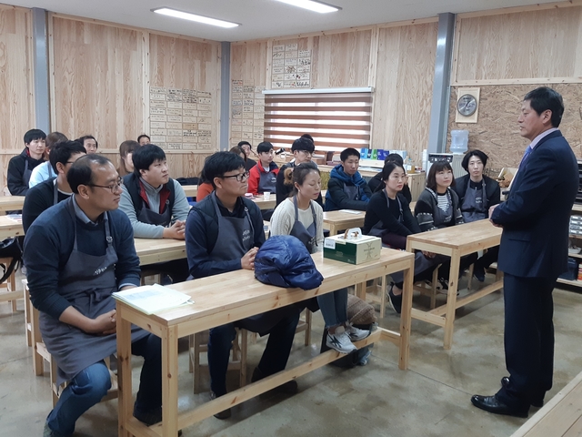 ▲ 청년목수학교 교육 장면.ⓒ칠곡군