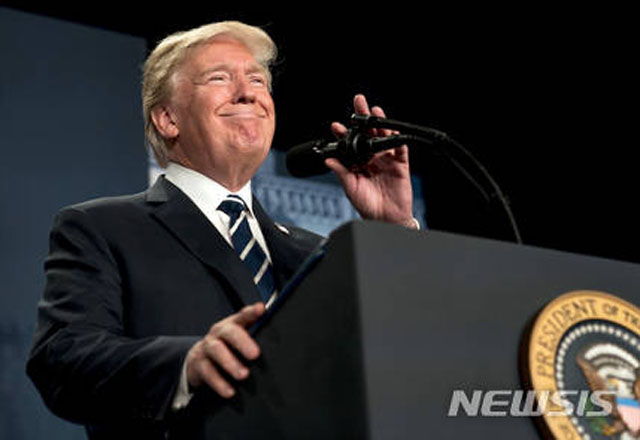 ▲ 도널드 트럼프 美대통령이 지난 3일(현지시간) '그리다이언 클럽' 만찬에서 한 북한 관련 발언이 관심을 끌고 있다. ⓒ뉴시스. 무단전재 및 재배포 금지.