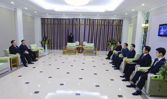 ▲ 대북특사단 활동에 대해 청와대가 5일 제공한 사진. ⓒ청와대 제공