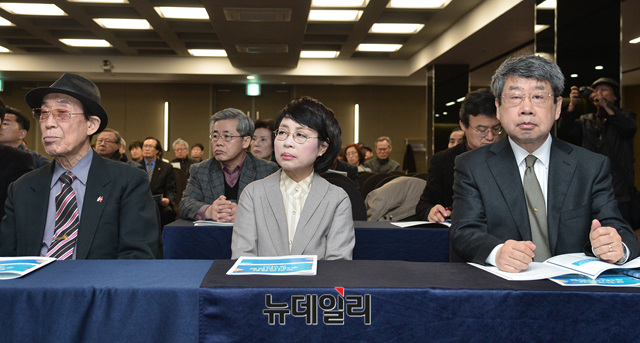 ▲ 왼쪽부터 김재식 해병대서울수복전우회장, 정성희 국제교류협력기구 법인이사, 조동근 명지대 교수 ⓒ 뉴데일리 공준표