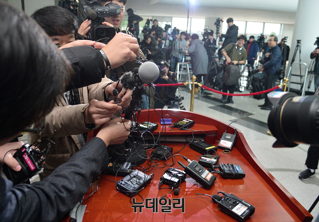 ▲ 안희정 전 충남지사가 8일 오후 충남 홍성군 충남도청에서 예정된 성폭행 혐의 관련 입장 기자회견을 취소했다. ⓒ뉴데일리 공준표 기자