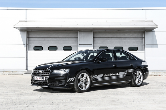 ▲ 아우디폭스바겐코리아는 수입차 업계 최초로 국토교통부로부터 국내 실도로에서 자율주행 기술을 시연할 수 있는 자율주행차 임시운행허가를 취득했다고 8일 밝혔다.ⓒ아우디폭스바겐코리아