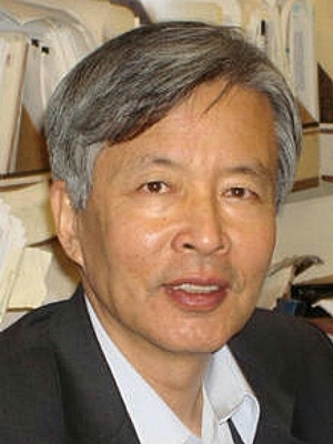 ▲ 대구대 학교법인 영광학원은 8일 임시이사진으로 첫 이사회를 열어 이정우 경북대 경제통상학부 명예교수를 이사장으로 선출했다.ⓒ대구대학교