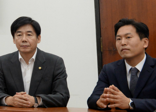 ▲ 무소속 이용호 의원과 손금주 의원. ⓒ뉴시스 사진DB
