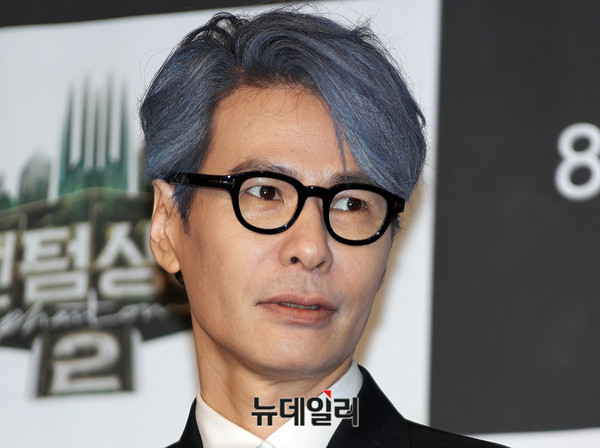 ▲ 한국 예술단 평양 공연 실무대표를 맡은 작곡가 겸 가수 윤상 씨. ⓒ뉴데일리 DB.