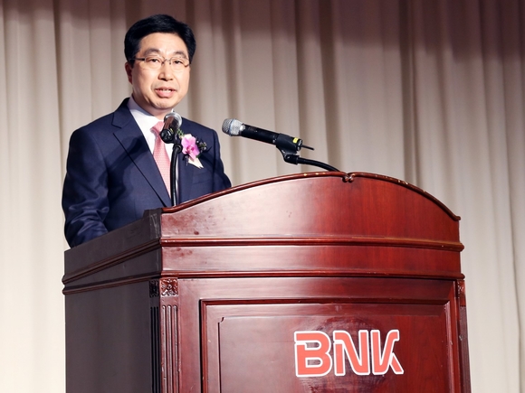 ▲ 황윤철 경남은행장.ⓒBNK경남은행